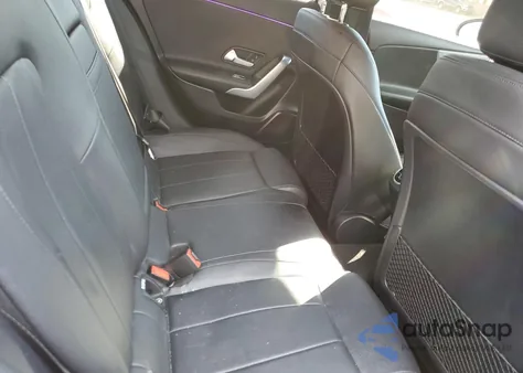 2019 Mercedes-Benz A 220 4Matic из США, поврежденный, VIN WDD3G4FB5KW003264